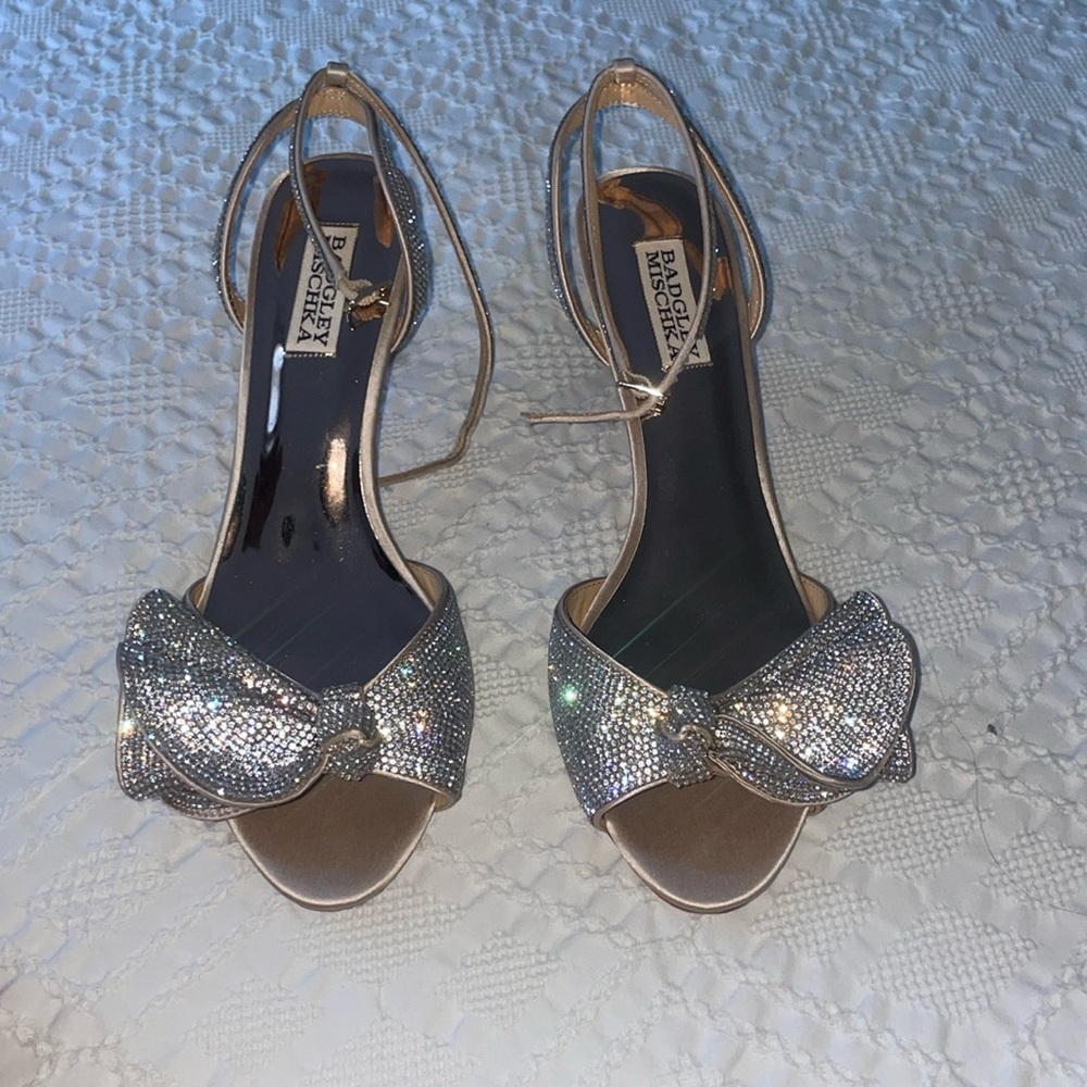 badgley mischka rose gold heels